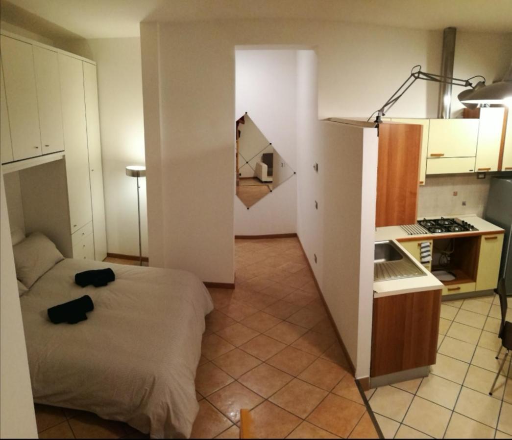 Farolfi Apartments Carracci Bolonya Dış mekan fotoğraf