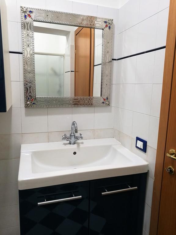 Farolfi Apartments Carracci Bolonya Dış mekan fotoğraf