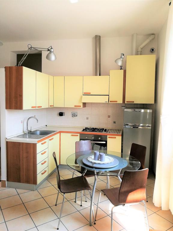 Farolfi Apartments Carracci Bolonya Dış mekan fotoğraf